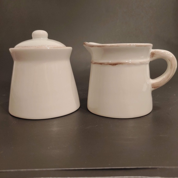 Cracker Barrel "Garden Seeds" Sugar & Creamer - Picture 2 of 5